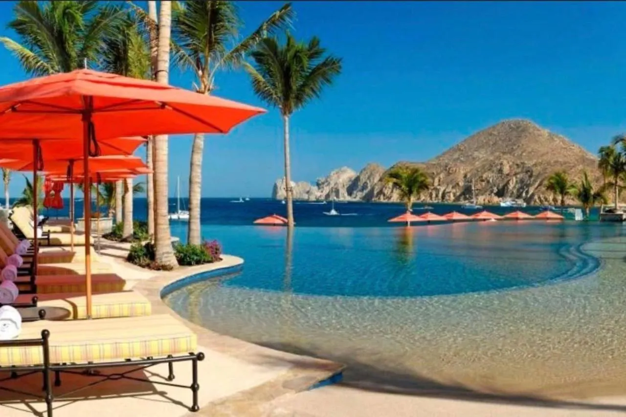 2 Bd 5-Star Beachfront Paradise Cabo San Lucas