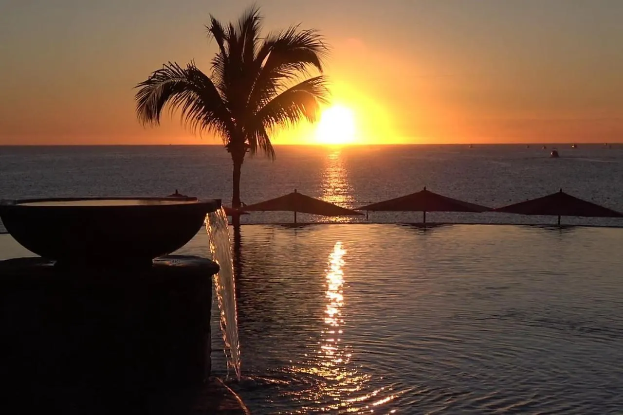 2 Bd 5-Star Beachfront Paradise Cabo San Lucas